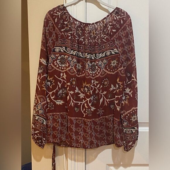 LB Printed Bubble Hem Blouse - Picture 2 of 5